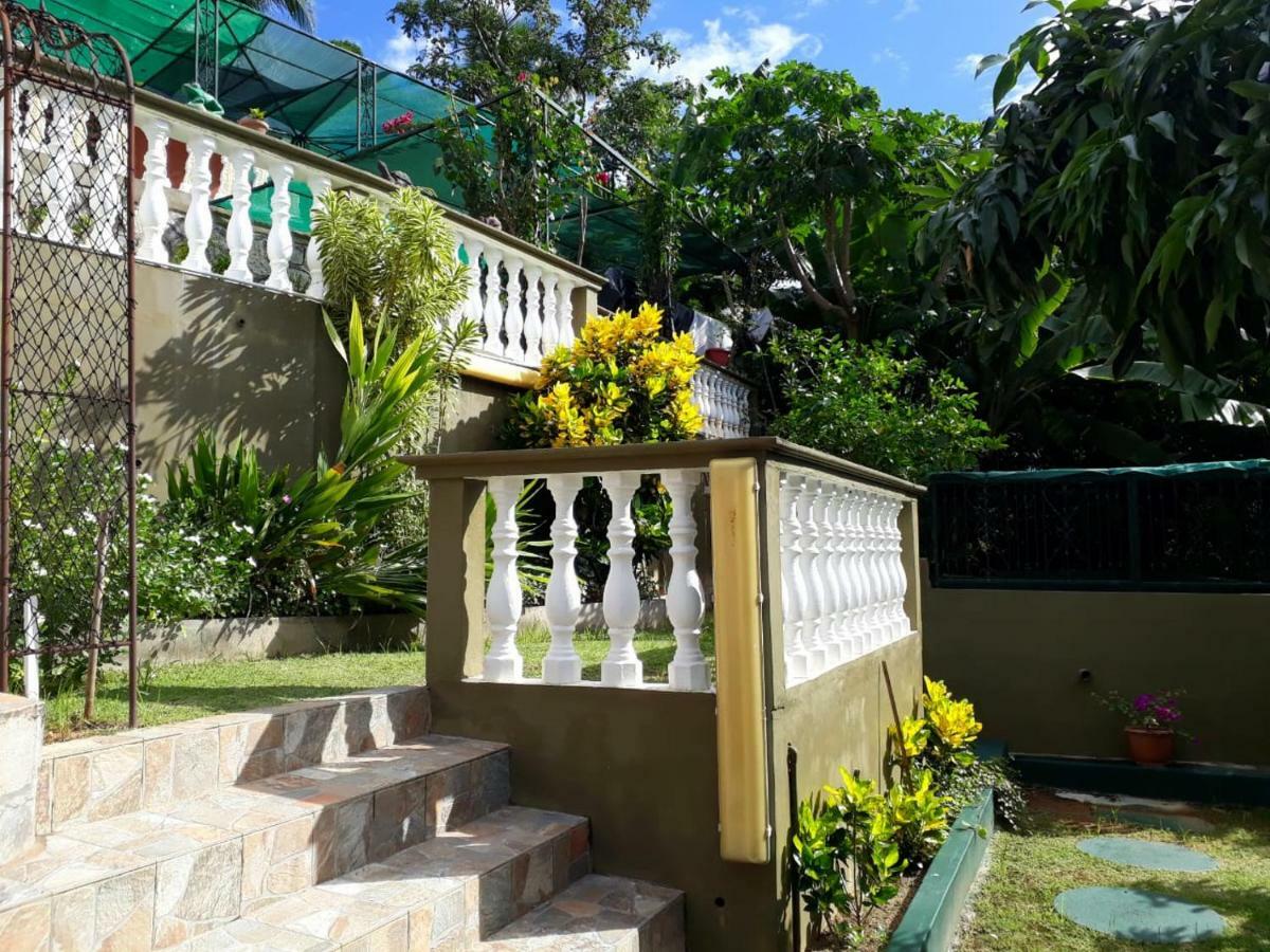 Hibiscus House Seychelles Self Catering Lejlighed Victoria Eksteriør billede